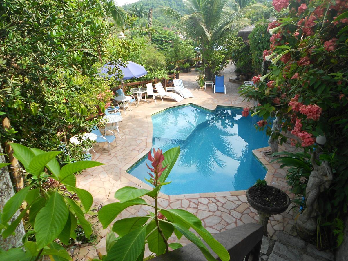 Chalet Candy 1 *